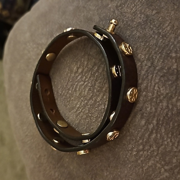 TORY BURCH Dark Brown Leather Logo Stud Wrap Bracelet - Picture 4 of 6